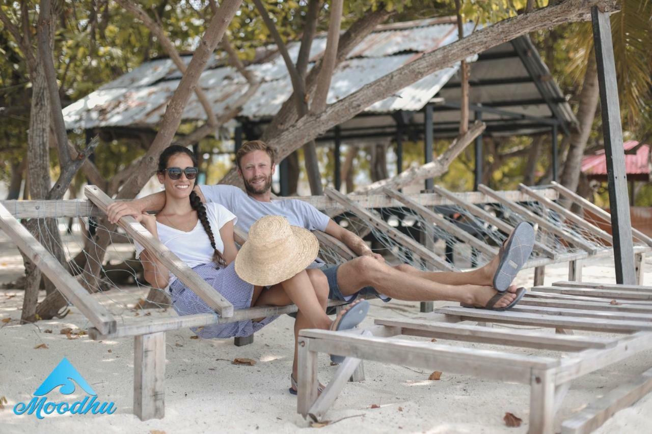 Hotel Moodhu Surf House à Himmafushi Extérieur photo