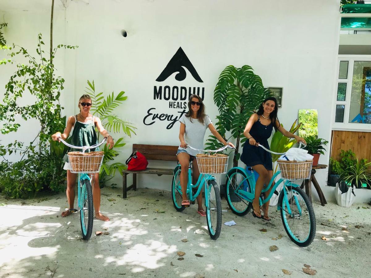 Hotel Moodhu Surf House à Himmafushi Extérieur photo
